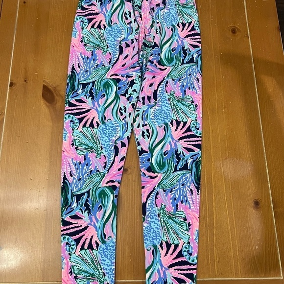 Lilly Pulitzer pajama bottoms size 14 - Picture 2 of 3
